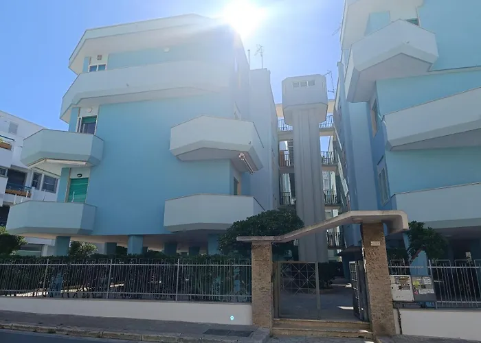 Delfis Ii לינה וארוחת בוקר 3*